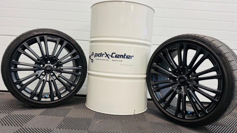 Réparer une jante Ford Gris Alu Bleuté avec précision à Gémenos et Marseille