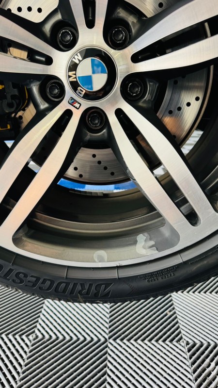 Réparer 4 jantes de BMW M6 abîmées ou rayées à Gémenos et Marseille