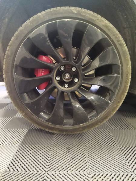 Réparation jante alu tesla 