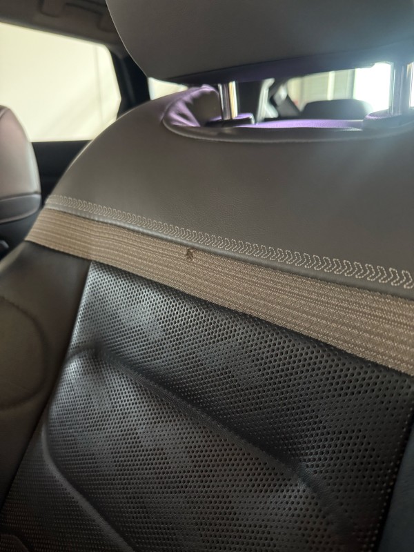 Réparer un trou sur siège conducteur tissu Citroën à Gémenos près de Marseille