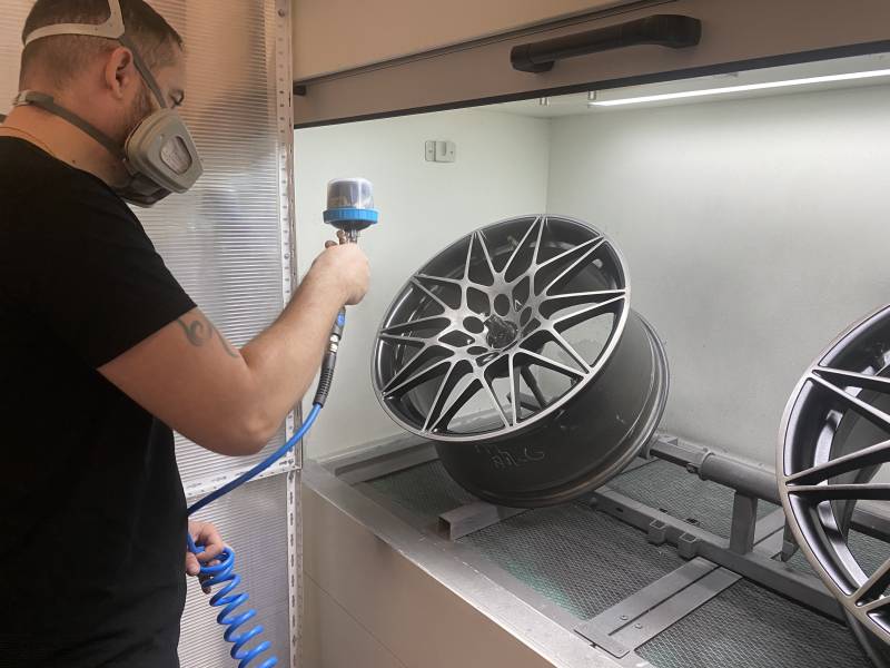 Rénovation peinture jante M3 