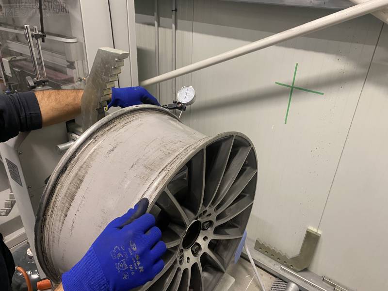 Réparation de jante fissurée à Marseille