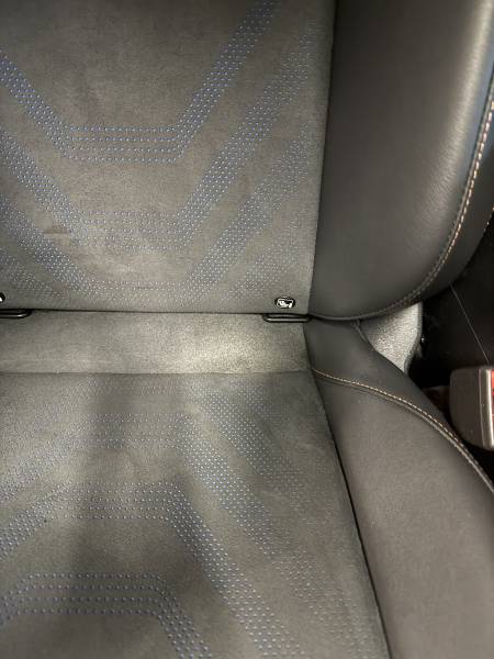 réparation sur siège en tissu 