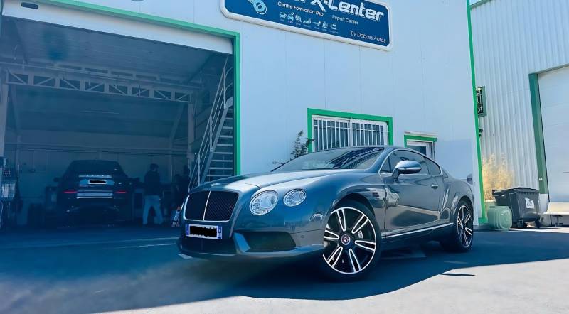 Réparation et laquage de jantes aluminium Bentley avec vernis spécial alu à Gémenos près de Marseille
