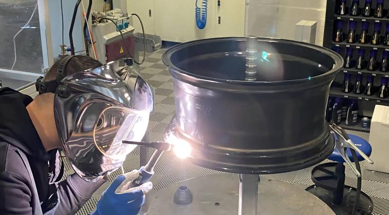 Réparation de jante fissuré sur Aubagne - Marseille - Aix