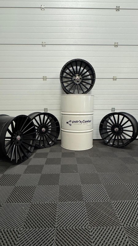 Réparation de jante Alpina sur BMW X5 : réfection en noir satin à Gémenos et Marseille