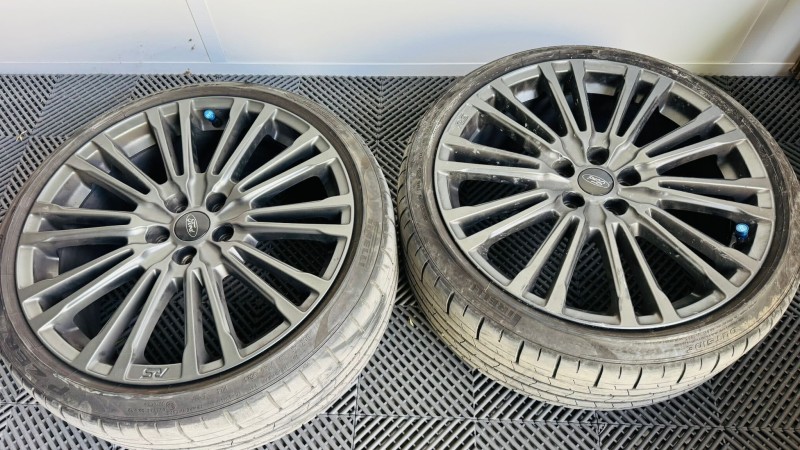 Réparer une jante Ford Gris Alu Bleuté avec précision à Gémenos et Marseille