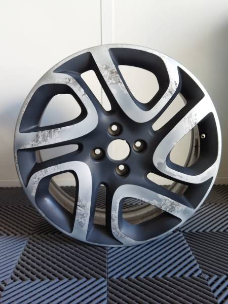 réparation Jante de Renault Clio rayé 